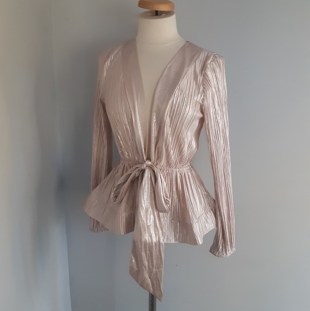 NWOT Luxxel WOMEN'S long sleeve blouse pink silver Size M